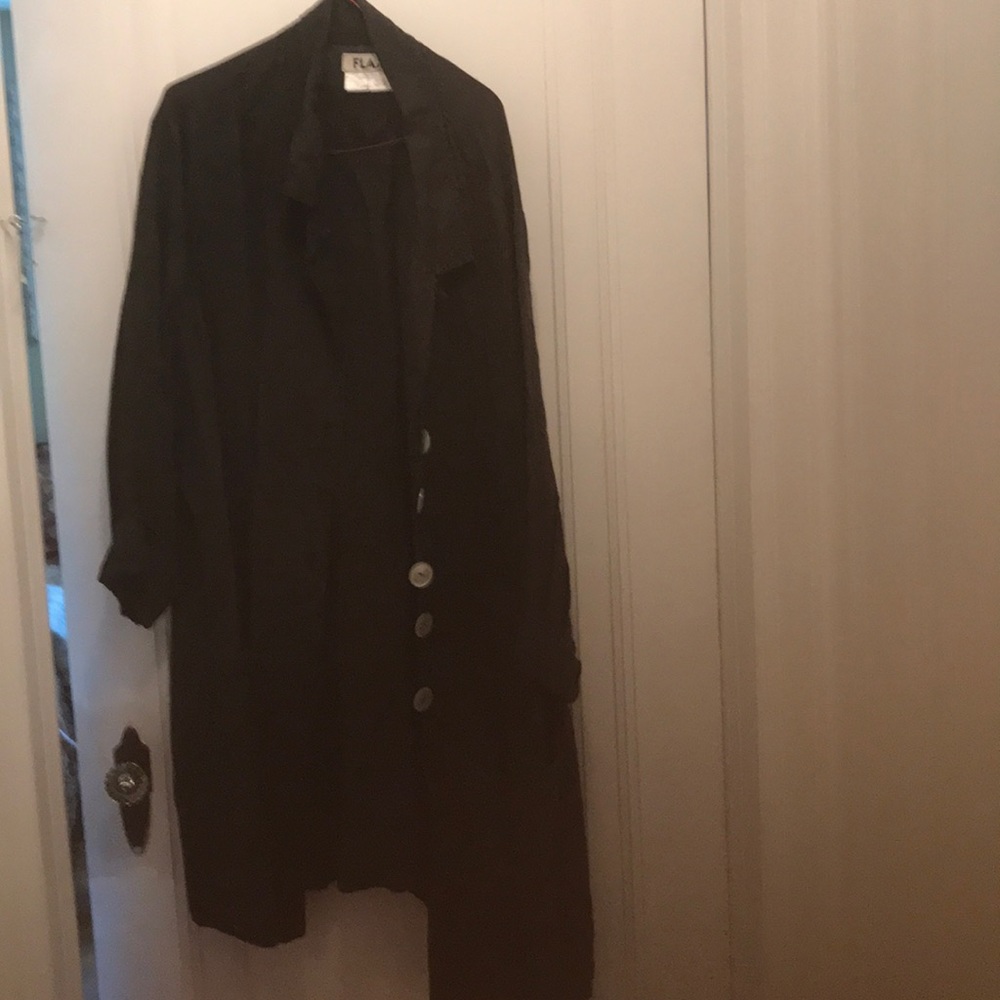 Flax black linen swing blazer